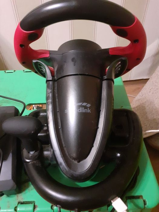 Продам игровой Руль с педалями Speedlink  для ПК или Консолей