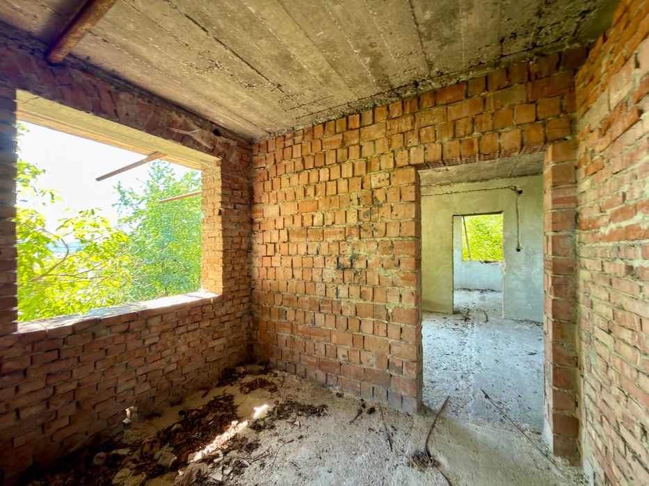 Продаж незавершеного будівництва м.Стебник