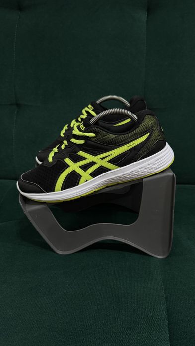 buty damskie firmy Asics