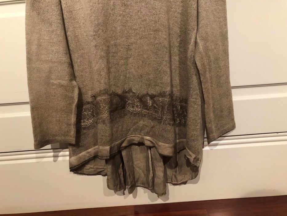 vestido  cor beije com aplicações de renda MADE IN ITALY tamanho  L