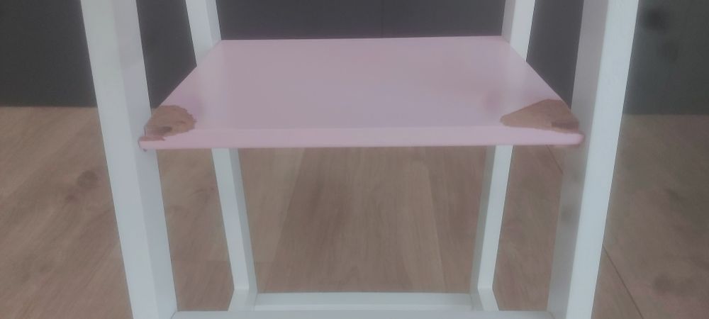 Vendo cadeira para bonecas, em MDF,