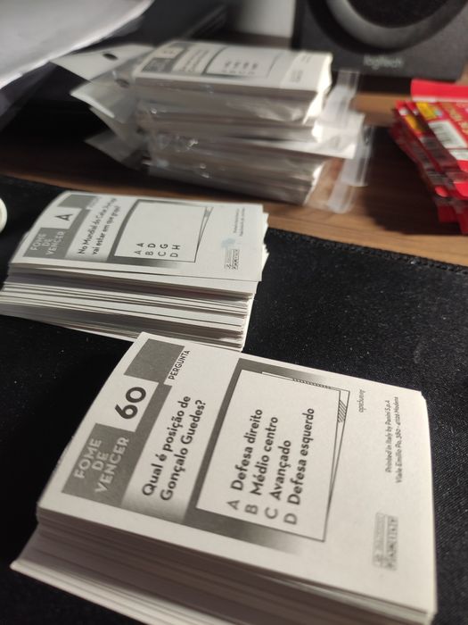 Cromos fome de vencer 2022 e 2018