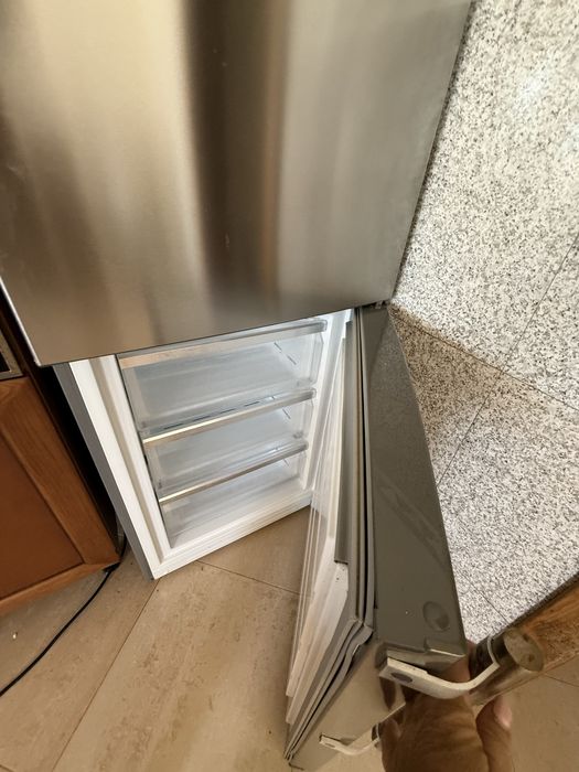 Vende se feigorifico Teka