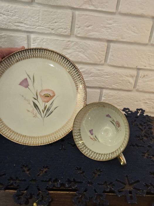 Filiżanka z talerzykiem