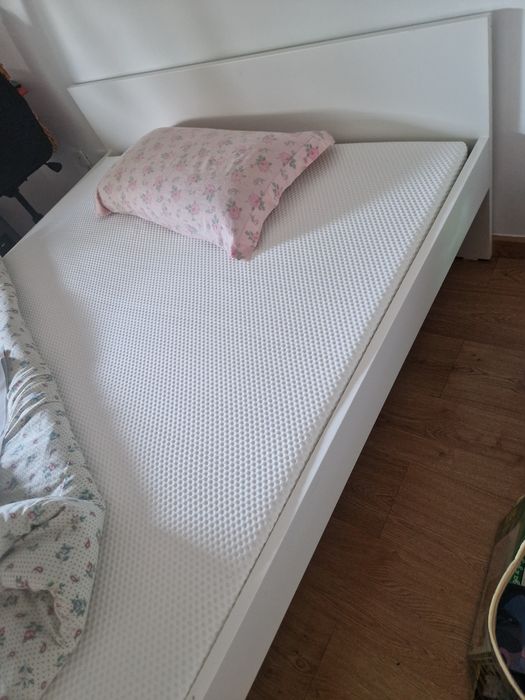 Cama MALM nova + estrado