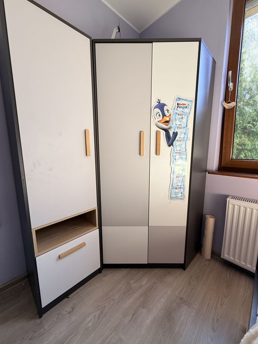 Szafa narożna, łóżko rozsuwane. Komplet.