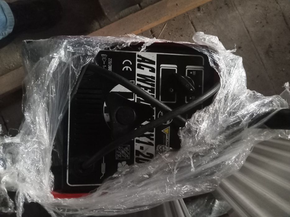 Продам сварочный апарат FORTE 220/380