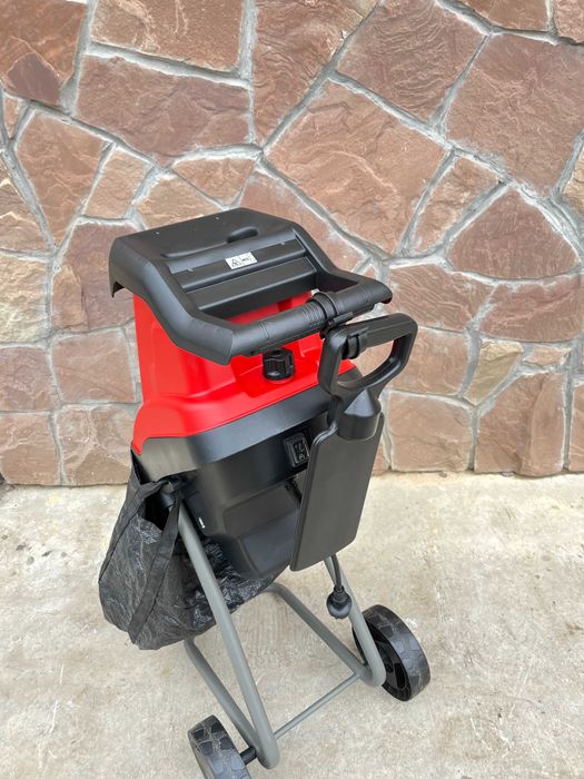 Садовий подрібнювач Einhell GC-KS 2540 ножовий бу із Німеччини