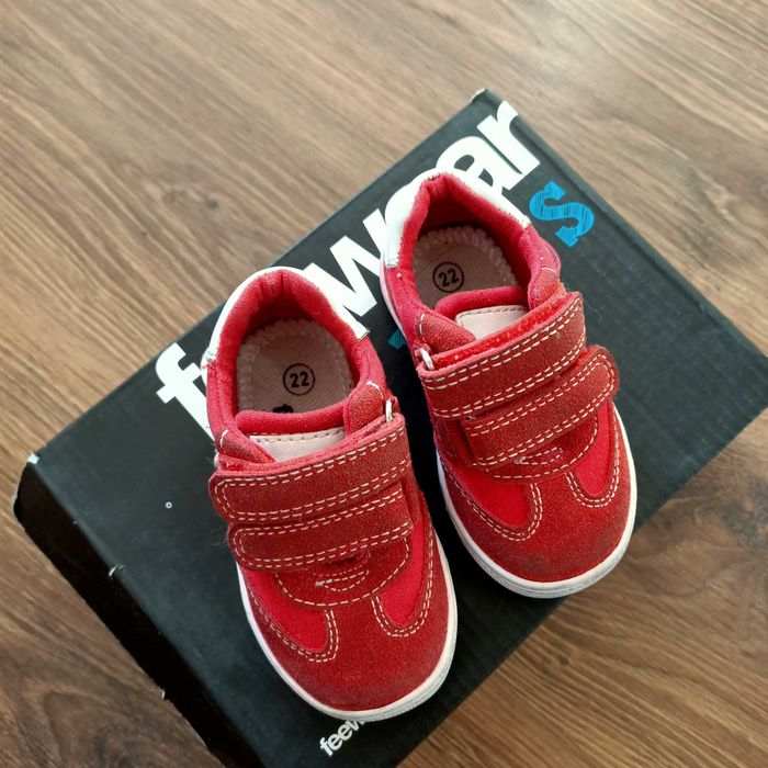 Buty czerwone rozmiar 22,