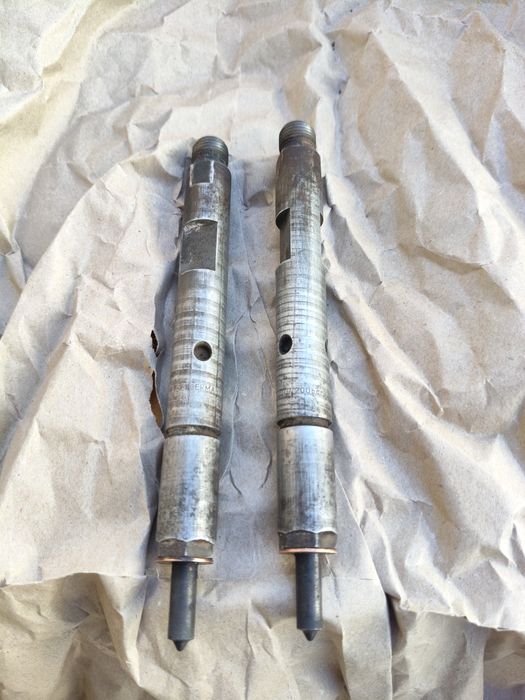 Injetores (2) diesel Bosh (200 bars) provenientes de Land Rover Discovery 1 motores TDI