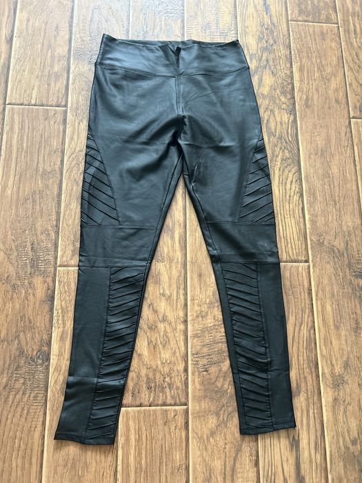 Paka 6 par spodni damskich S/M + legginsy skóropodobne L/XL