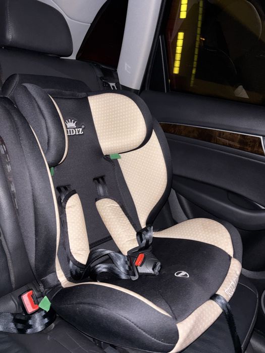 Автокрісло Kidiz від 9 до 36 кг