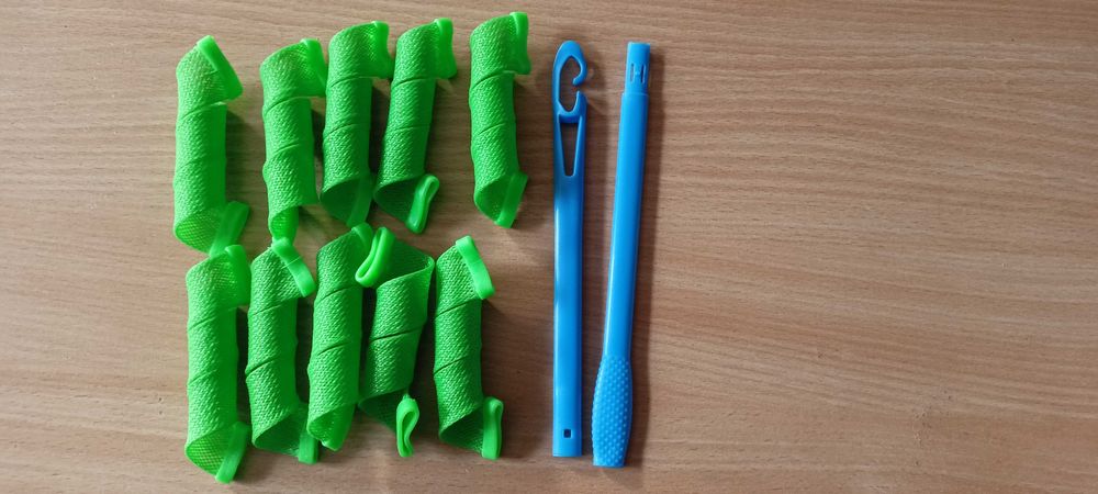 Papiloty sprężynki 10 sztuk + szydło.