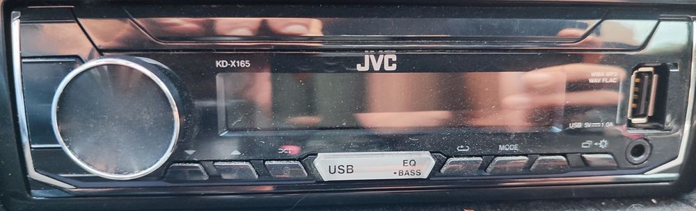Продам автомагнитолу JVC KD - X 165