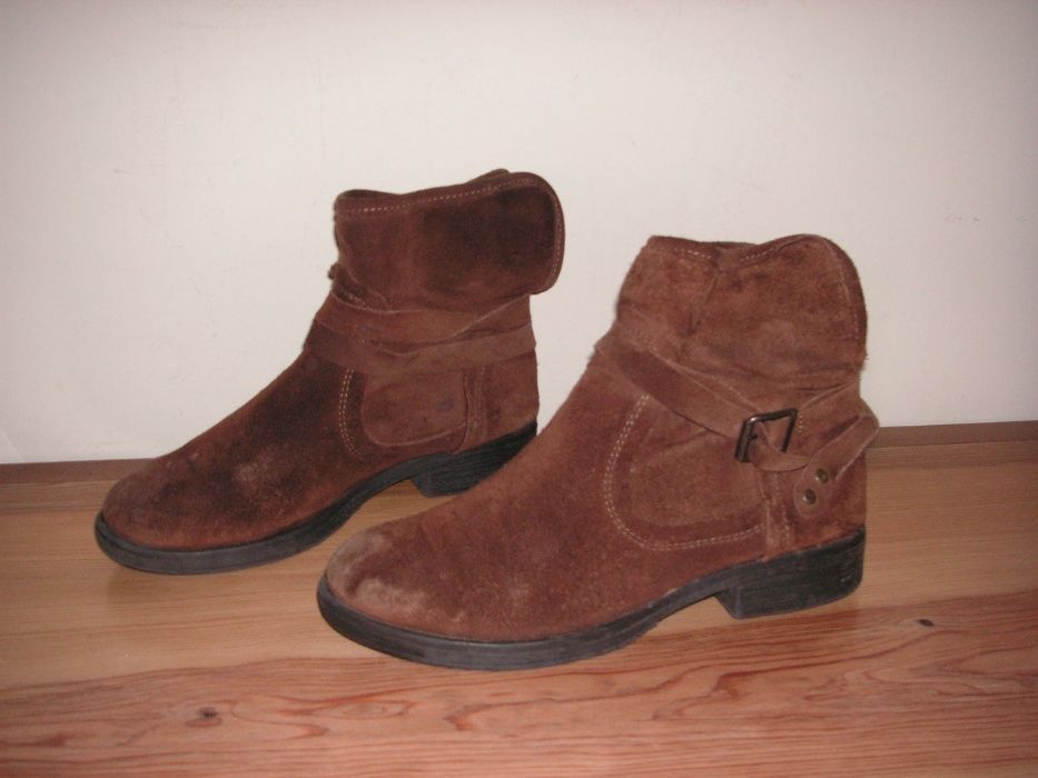 Botas Camurça T-37 e 36