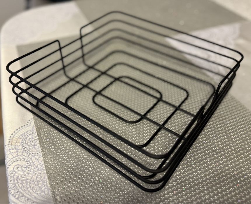 Kwadratowy kosz na owoce