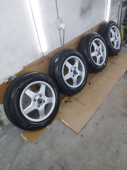 Продам комплект шини та диски r14