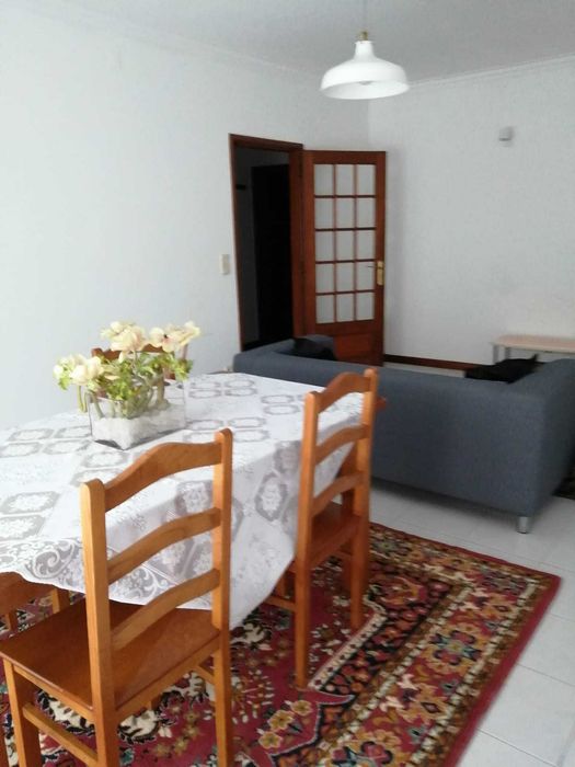 Arrendamento de apartamento T1 - Quinta Armada