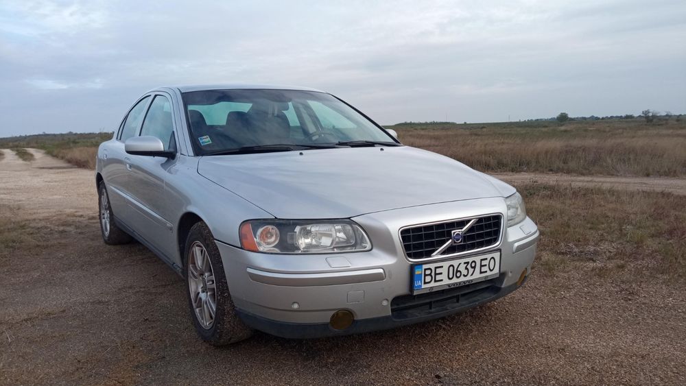 Volvo s60 2.4бензин
