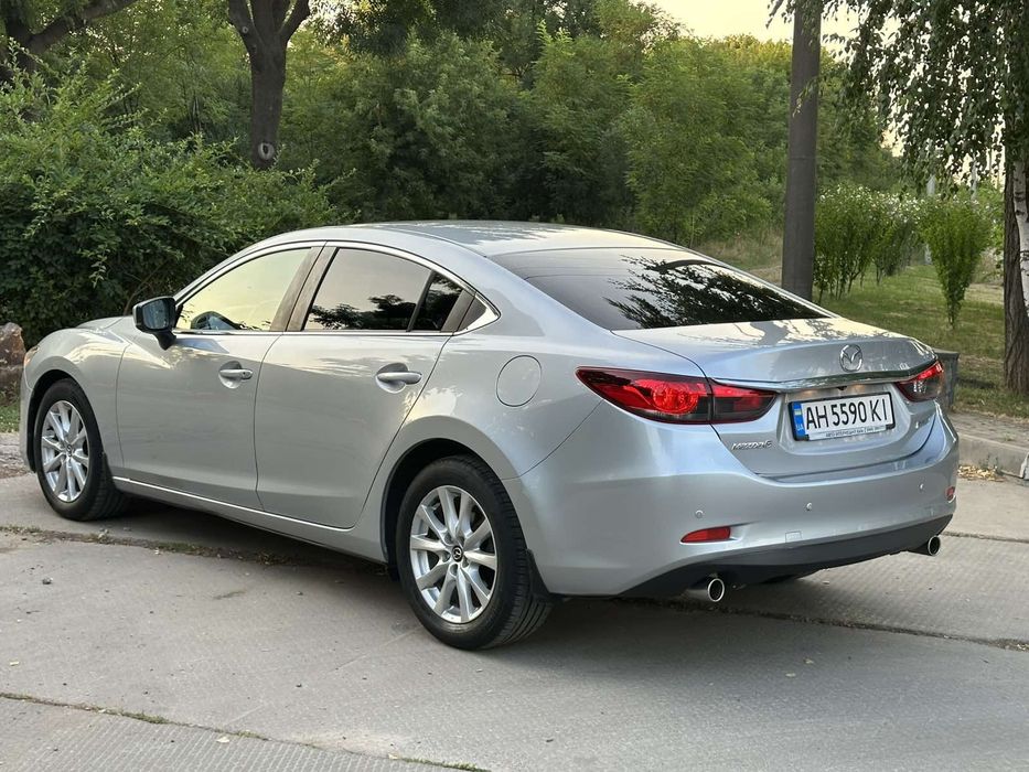 Офіційна Mazda 6 2017