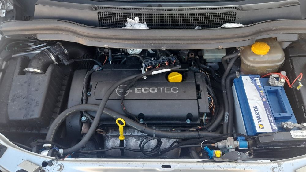 Свежепригнан Opel Zafira B 2006 Газ/бензин