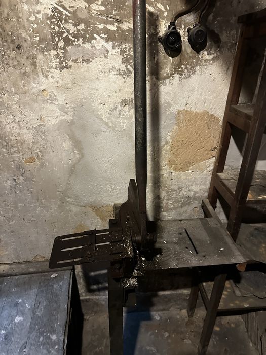 Guilhotina  para chapa antiga