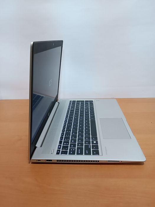 Ноутбук Тонкий HP Ryzen 7 8 по 3.8Ghz 16GB D4 SSD 256GB VEGA 10 FHDIPS