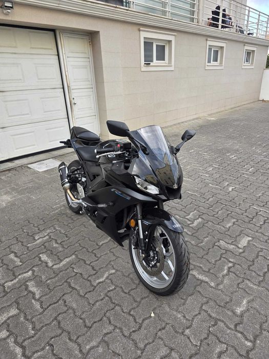 Vendo Yamaha YZF320-A — Apenas 2.063 km!