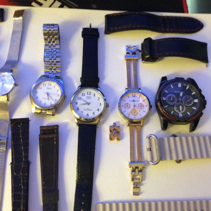 Zegarki 7 szt plus paski
