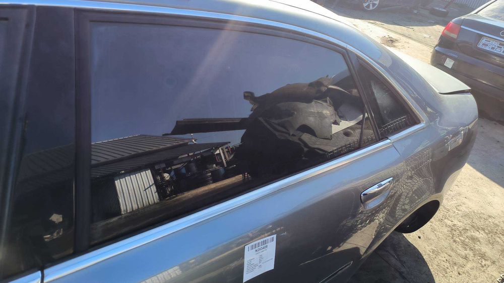 AUDI A8 D3 L 4,2 QUATTRO 2006r. Drzwi lewe i prawe tył