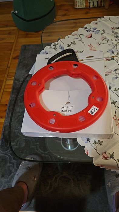 Przeciągacz do kabli