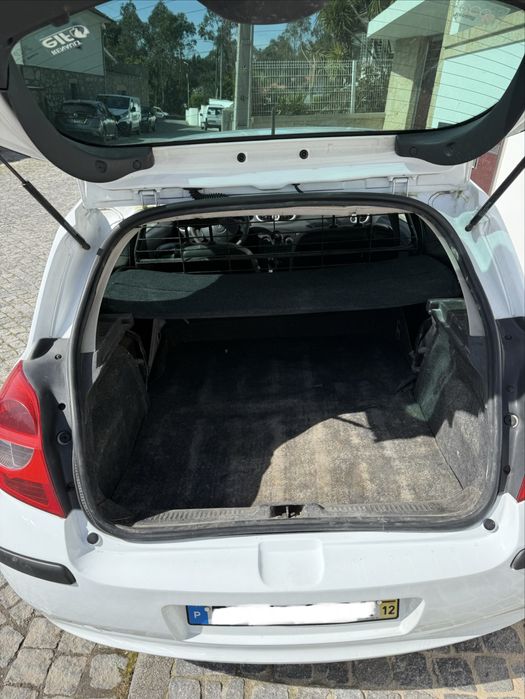 Renault clio 3 comercial