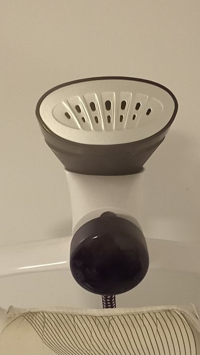 Parownica Philips ComfortTouch GC557/30