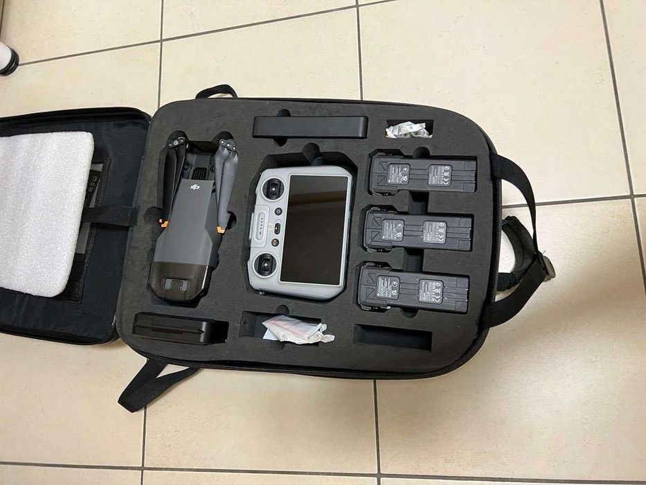 DJI Mavic 3 Classic Fly More + DJI RC + filtry ND + 3 baterie