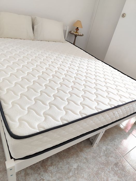 Colchao casal NOVO 190x 140x 20cm