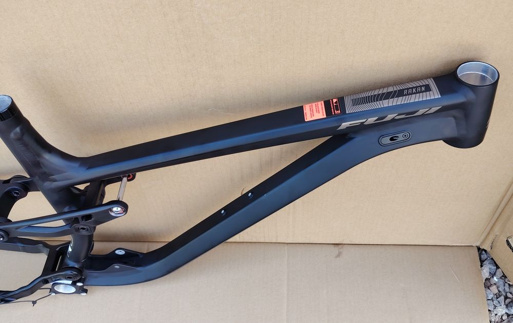 Rama Full MTB FUJI RAKAN LT 29" roz. M 17,5" skok 150mm Enduro Trail AM