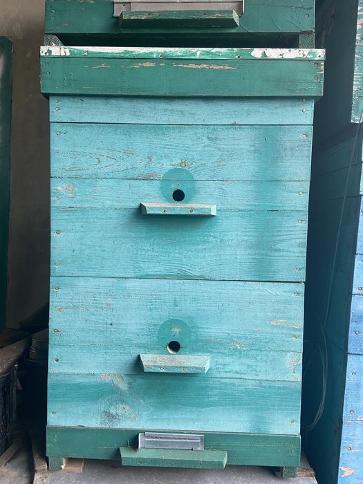 Продаю улья для пчел б/у