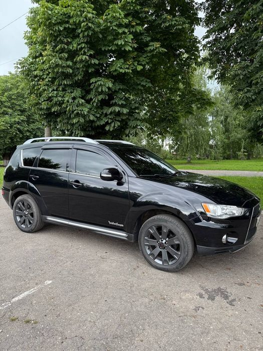 Mitsubishi outlander XL