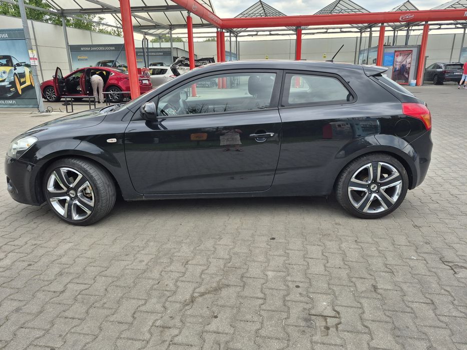 Kia ceed 1,6 2010 sprzedam