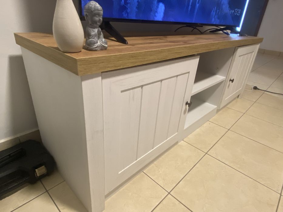 Movel tv em otimo estado