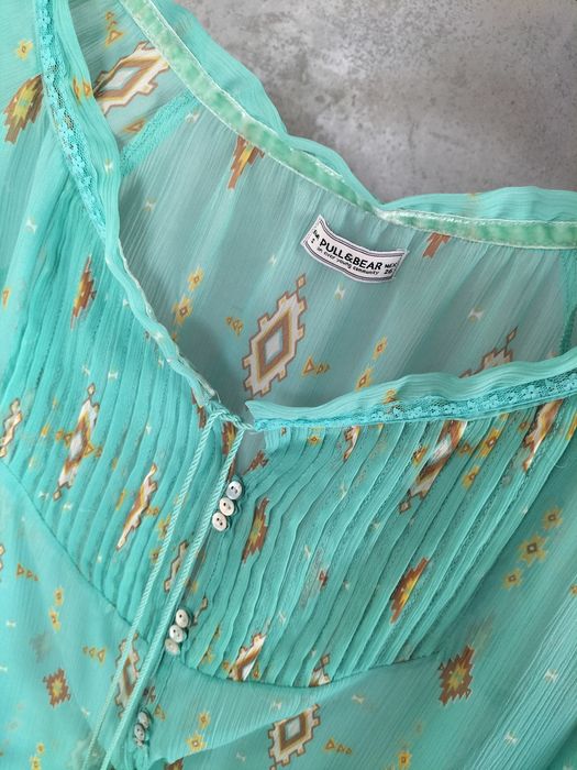 Zwiewna przezroczysta miętowa bluzka koszula Pull & Bear z frędzlami S