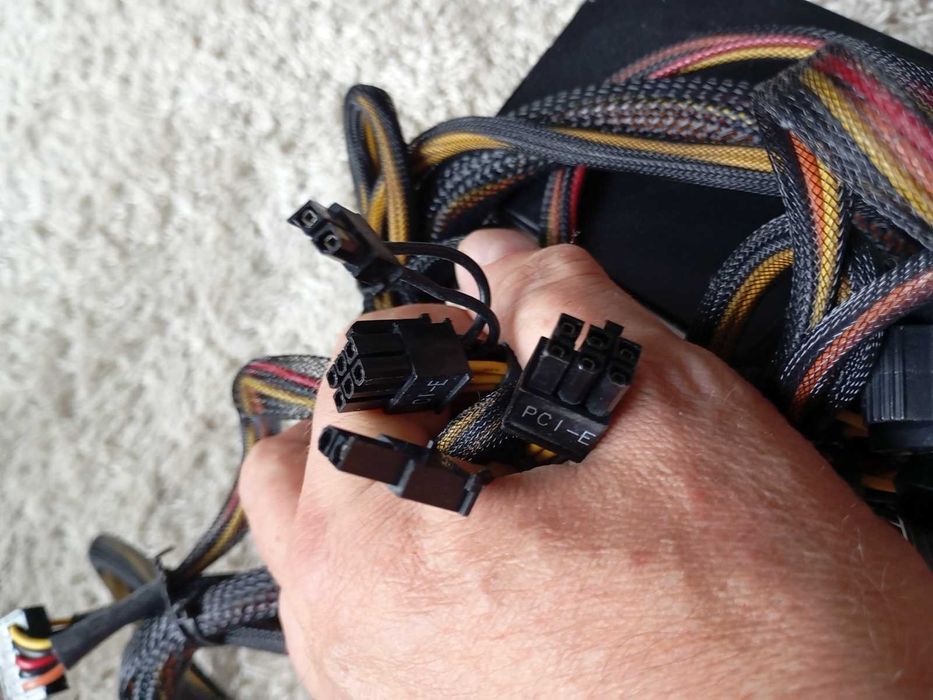 ZasiLacz - 400w 600w 600w - Uszkodzone