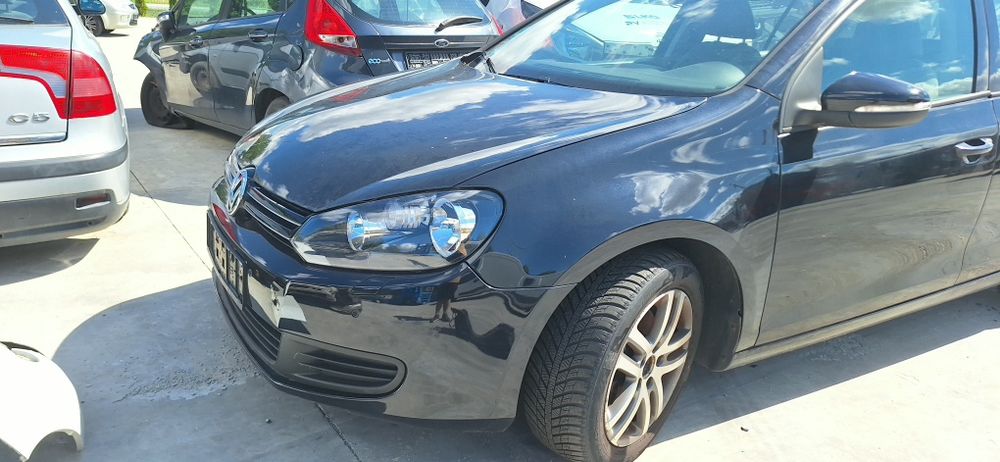 Cały Volkswagen Golf VI na części kod lakieru LC9X