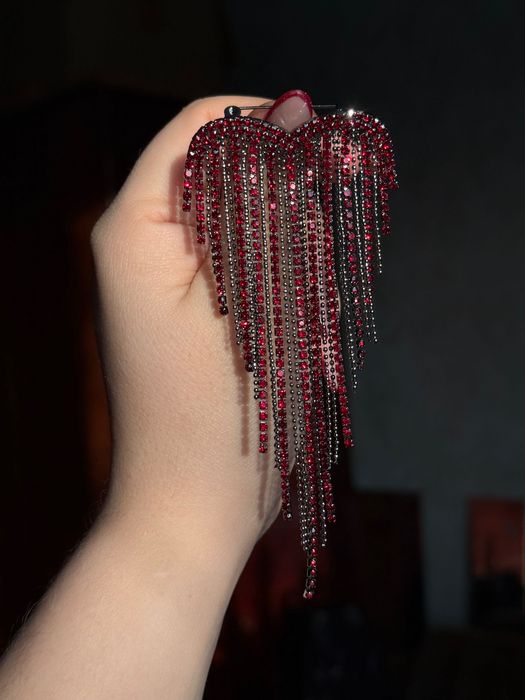 Брошки серце в каміннях різні кольори