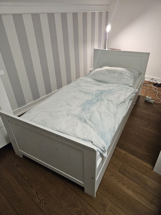 Komplet mebli do pokoju dziecięcego Pinio. Hiszpańska marka