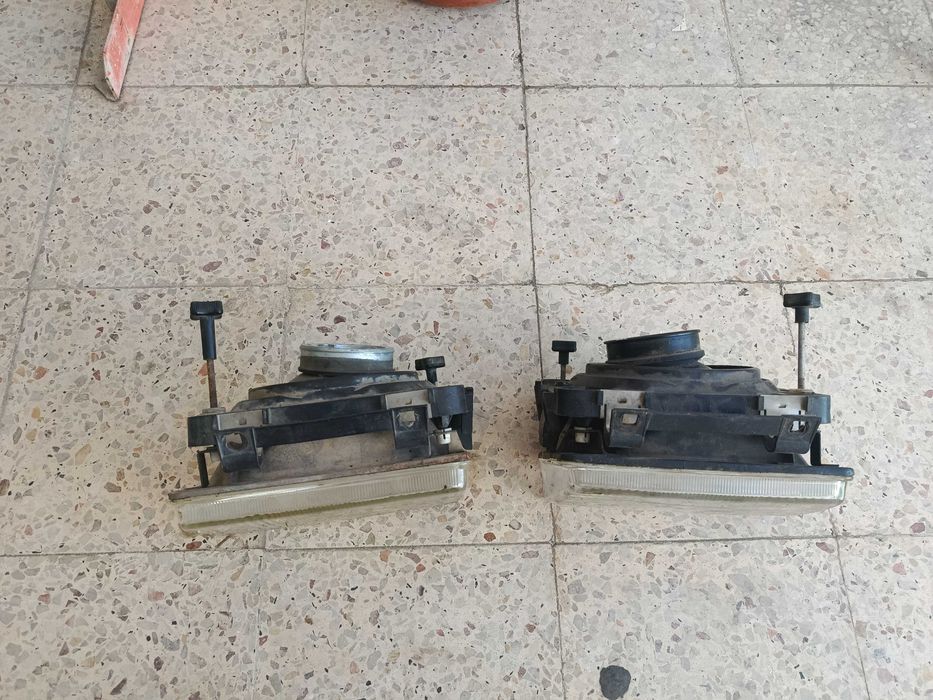 opel corsa A farois em bom estado
