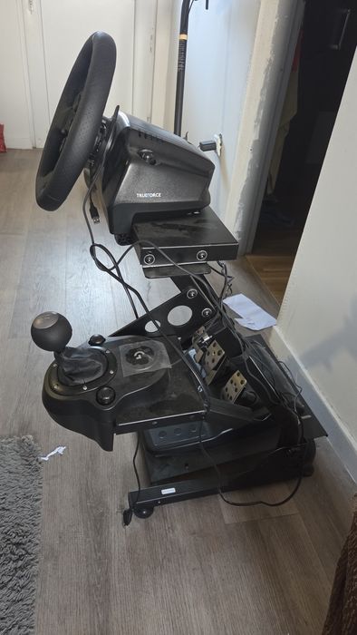 Pack Sim Racing: Volante Logitech G923 + Pedais + Shifter + Suporte Vevor Dobrável (PS5 / PS4 / PC)