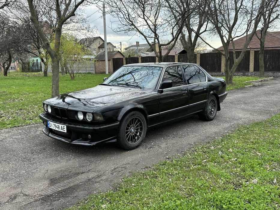 BMW  e32  7 series
