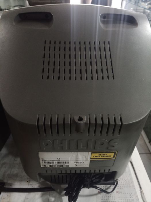 TV Philips com leitor de DVD