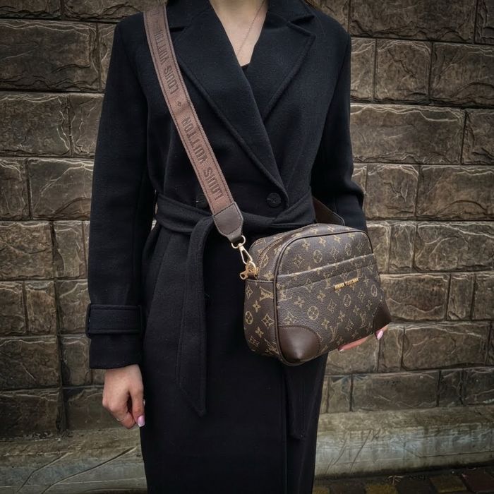 Брендова жіноча сумка Louis Vuitton Monogram camera bag кросбоді